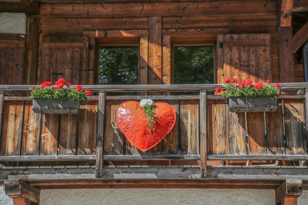 Bed And Breakfast Chalet Manava Morzine Dış mekan fotoğraf